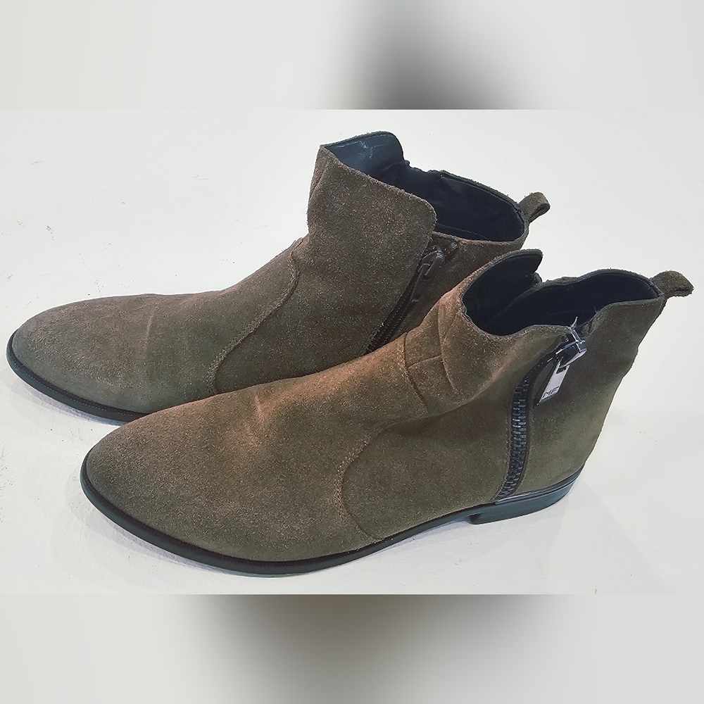 brown suede ankle side zipper boots women 6.5